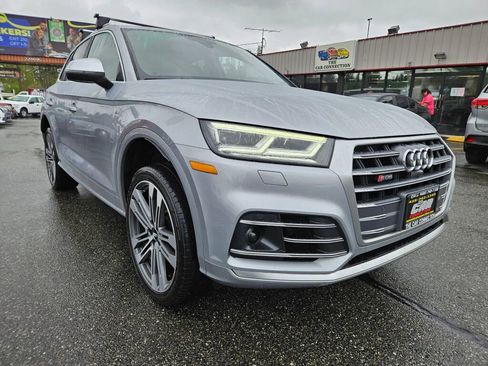 Used 2018 Audi SQ5 Prestige w/ Prestige Package AWD/4WD image 3