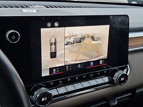 Certified 2023 GMC Canyon Denali image 19