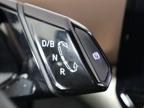 Used 2024 Volkswagen ID.4 2WD image 13