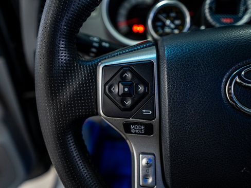 Used 2014 Toyota Tacoma 4x4 Double Cab image 41