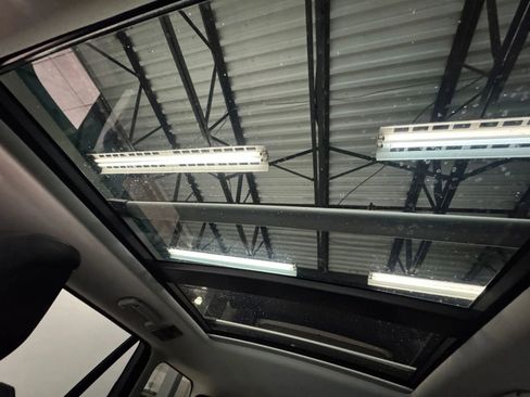 Used 2019 Land Rover Range Rover HSE image 39