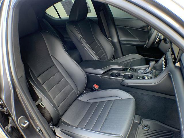 Used 2026 Lexus IS 350 F Sport w/ Technology Package RWD image 25