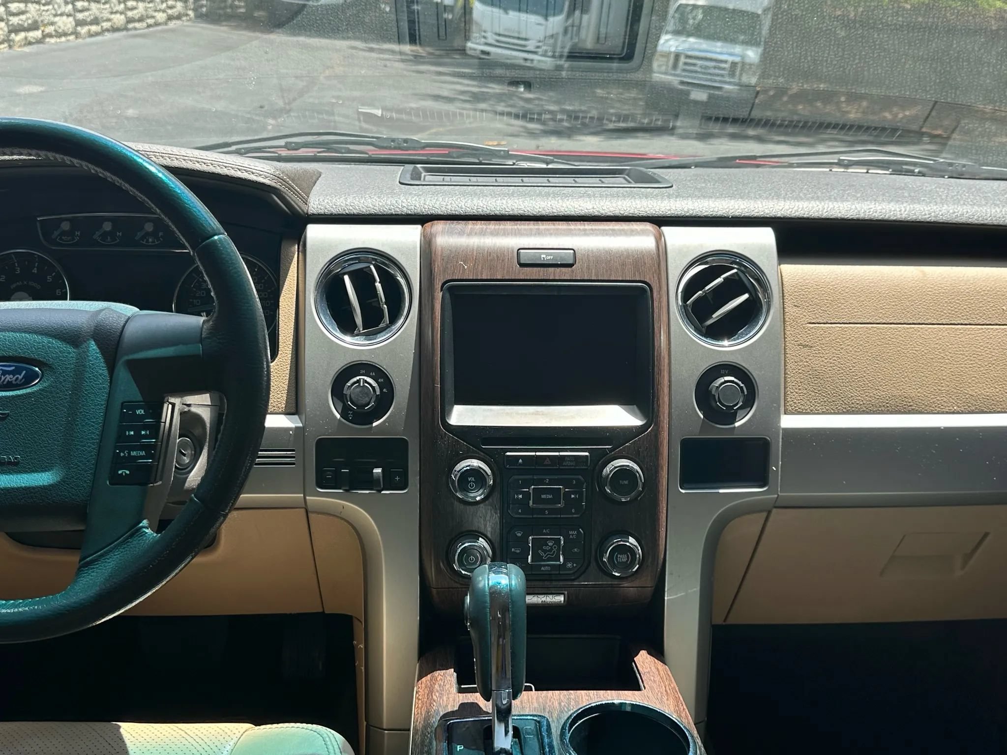 Used 2013 Ford F150 Lariat w/ Mid Equipment Group AWD/4WD image 19