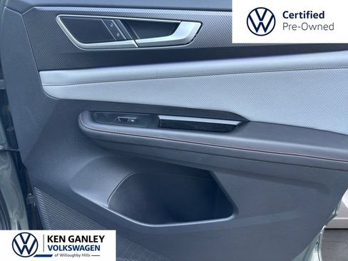 Used 2024 Volkswagen Atlas Peak Edition SE AWD/4WD image 27