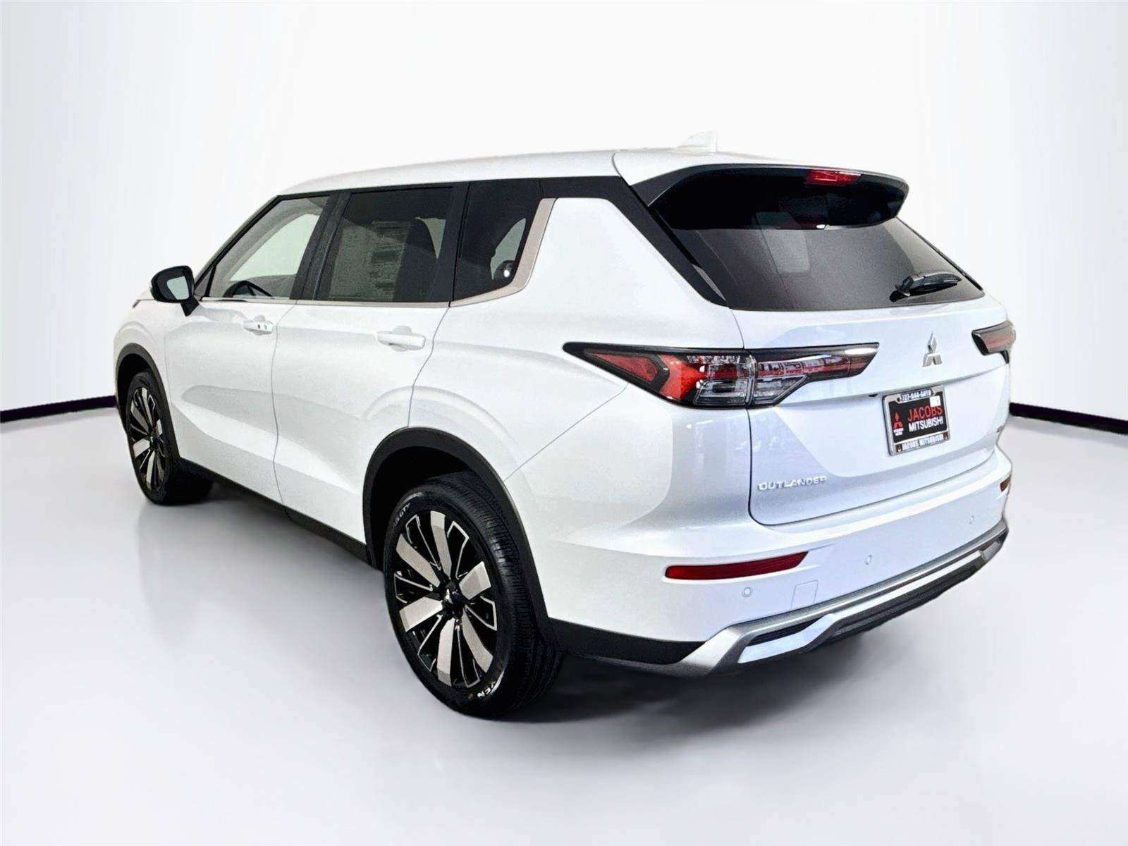 New 2026 Mitsubishi Outlander SE FWD image 22