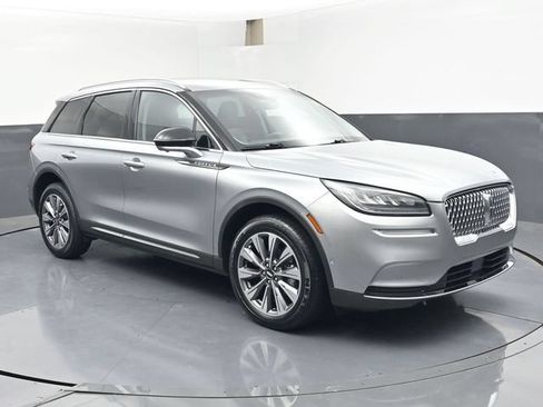 Used 2022 Lincoln Corsair Reserve w/ Elements Package FWD image 2