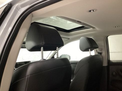 New 2026 Honda HR-V EX-L image 18