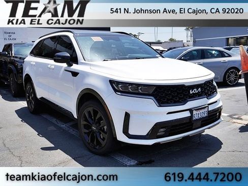 Certified 2022 Kia Sorento SX AWD/4WD image 1