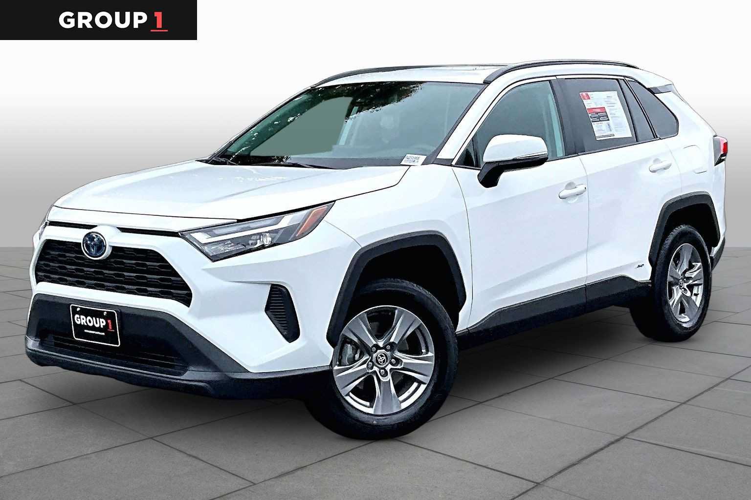 Used 2024 Toyota RAV4 XLE w/ Convenience Package AWD/4WD image 1
