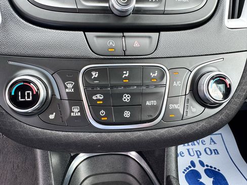 Used 2024 Chevrolet Malibu LT image 25