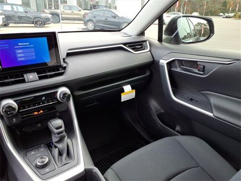 New 2025 Toyota RAV4 LE image 7