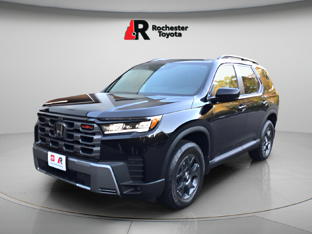 Used 2026 Honda Pilot TrailSport image 3