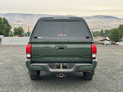 Certified 2021 Toyota Tacoma SR5 w/ Trail Edition AWD/4WD image 11