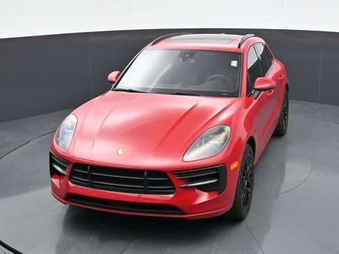 Used 2021 Porsche Macan GTS w/ Sport Chrono Package AWD/4WD image 35