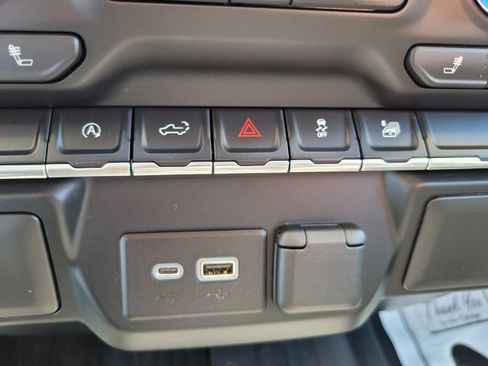 Used 2021 GMC Sierra 1500 SLE AWD/4WD image 40