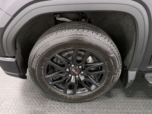 Used 2022 GMC Sierra 1500 Elevation w/ Preferred Package image 7