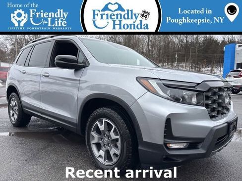Used 2023 Honda Passport TrailSport image 5