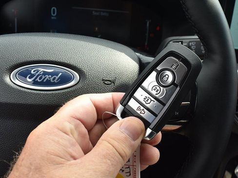 New 2025 Ford Escape Active w/ Tech Pack #1 image 10