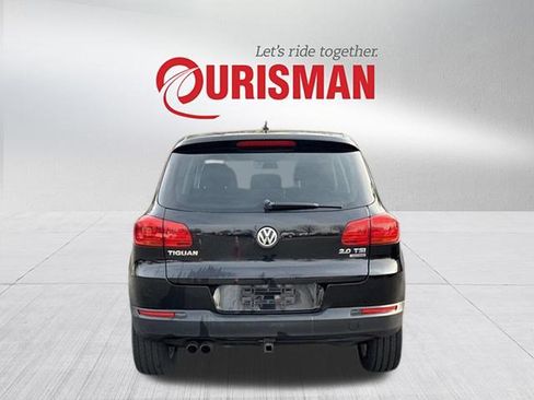 Used 2013 Volkswagen Tiguan S image 3