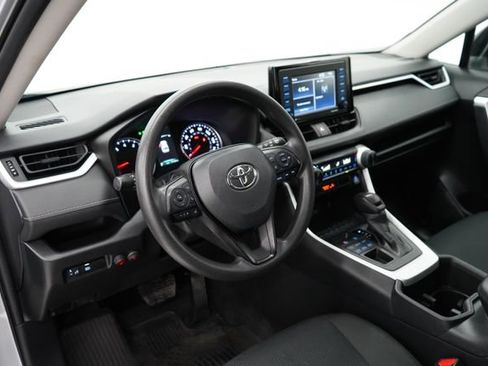 Used 2022 Toyota RAV4 LE image 14