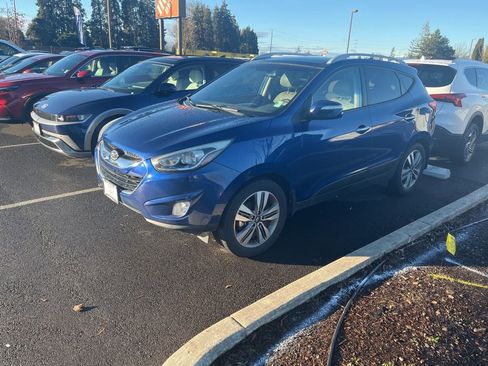 Used 2014 Hyundai Tucson Limited w/ Technology Package 02 image 2