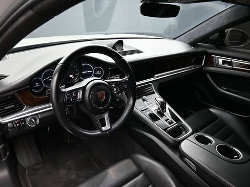 Certified 2020 Porsche Panamera GTS AWD/4WD image 4