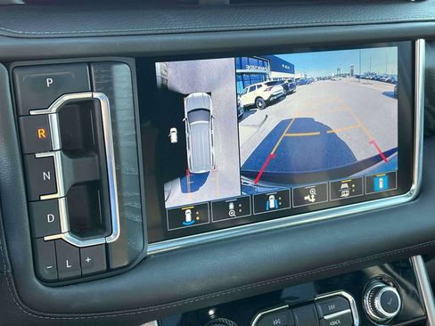 Used 2021 GMC Yukon Denali AWD/4WD image 25