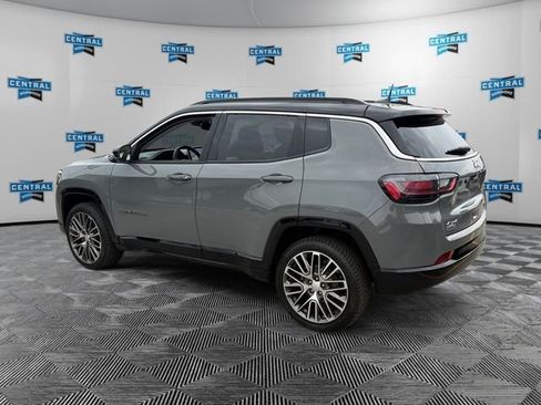 Certified 2022 Jeep Compass Limited w/ Elite Group AWD/4WD image 4