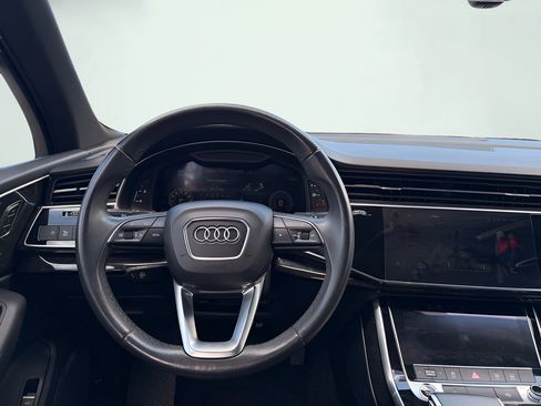 Used 2021 Audi Q7 2.0T Premium w/ Convenience Package AWD/4WD image 9