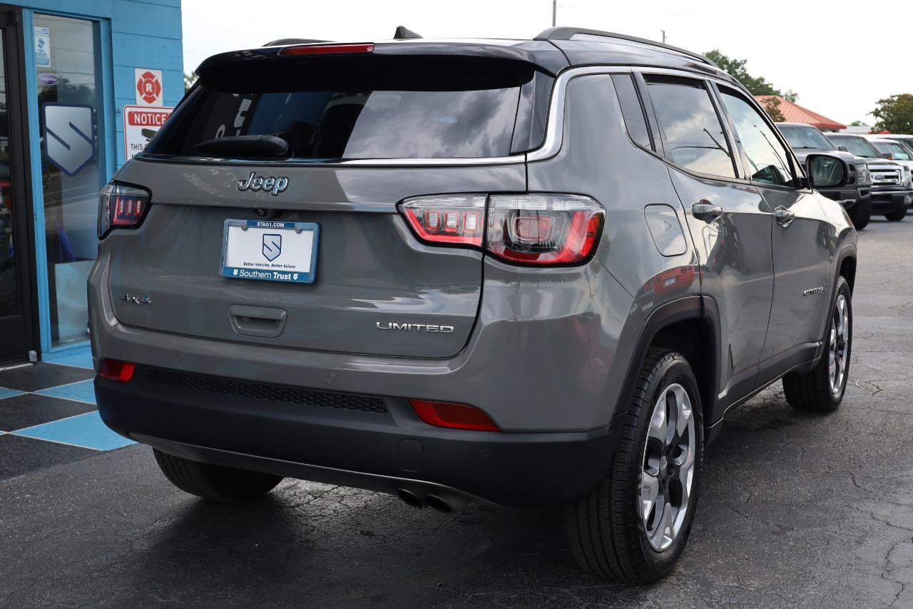 Used 2021 Jeep Compass Limited w/ Elite Interior Group AWD/4WD image 4
