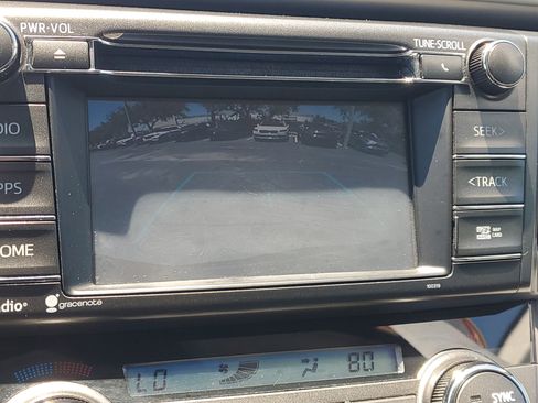 Used 2015 Toyota RAV4 Limited AWD/4WD image 26