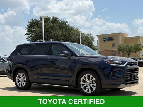 Certified 2026 Toyota Grand Highlander FWD image 6