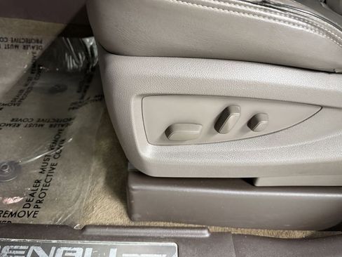 Used 2018 GMC Yukon XL Denali w/ Denali Ultimate Package image 10