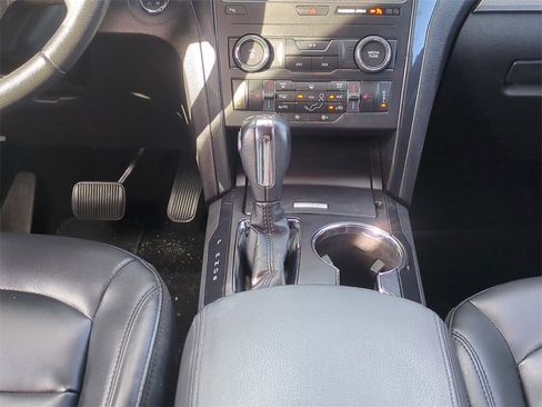 Used 2019 Ford Explorer XLT w/ Equipment Group 202A image 20
