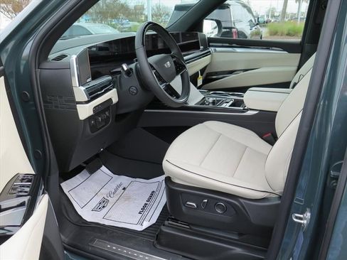 New 2026 Cadillac Escalade Sport w/ Touring Package image 11