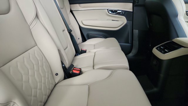New 2026 Volvo XC90 T8 Plus w/ Protection Package AWD/4WD image 34