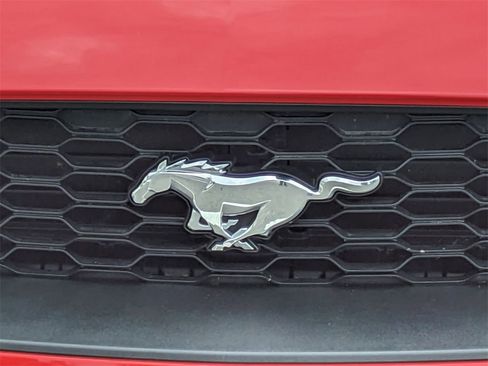 Used 2023 Ford Mustang Premium image 9