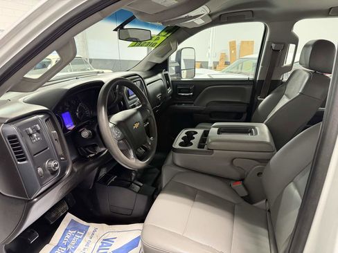 Used 2015 Chevrolet Silverado 3500 W/T image 11