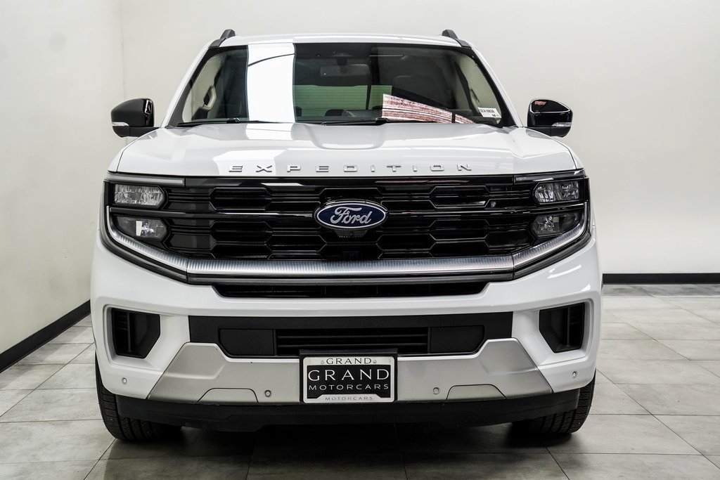Used 2025 Ford Expedition Platinum AWD/4WD image 5