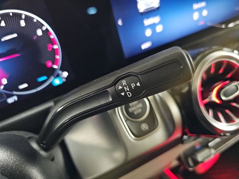 New 2026 Mercedes-Benz GLB 250 image 25