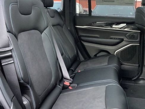 New 2024 Jeep Grand Cherokee Trailhawk w/ Advanced Protech Group II image 19