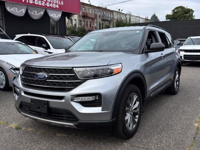Used 2022 Ford Explorer XLT w/ Equipment Group 202A