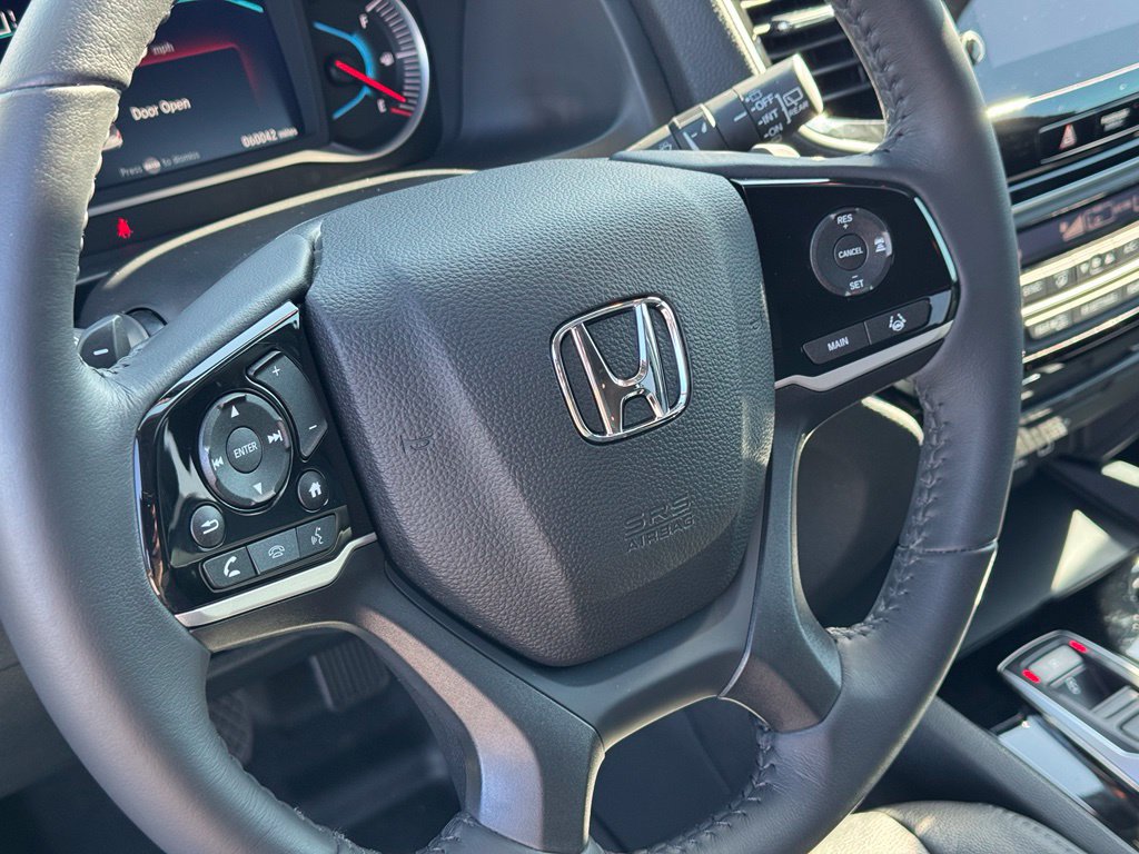 Used 2022 Honda Pilot Touring image 16