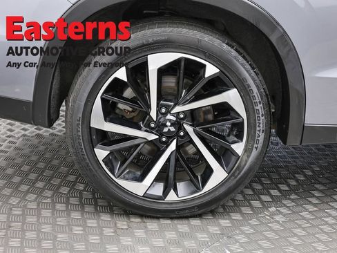 Used 2023 Mitsubishi Outlander SE AWD/4WD image 31