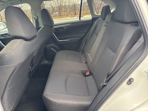 Certified 2023 Toyota RAV4 LE image 21