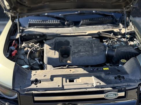 Used 2020 Land Rover Defender 110 X image 6