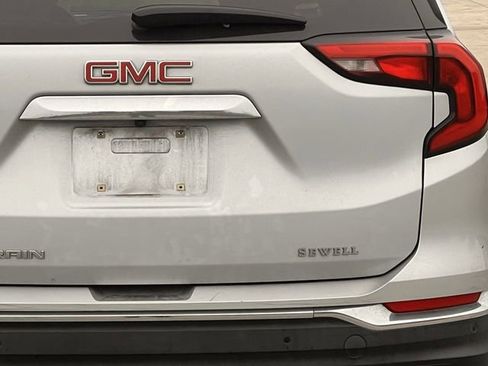 Used 2018 GMC Terrain SLT w/ Preferred Package image 6