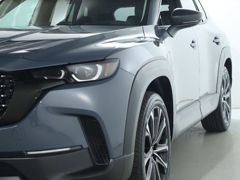 Certified 2025 MAZDA CX-50 AWD 2.5 S w/ Premium Plus Pkg image 4