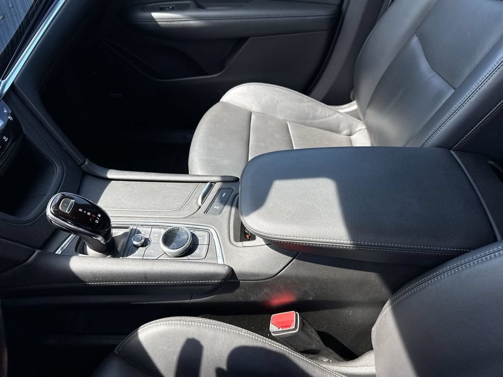 Used 2022 Cadillac XT6 Premium Luxury AWD/4WD image 27