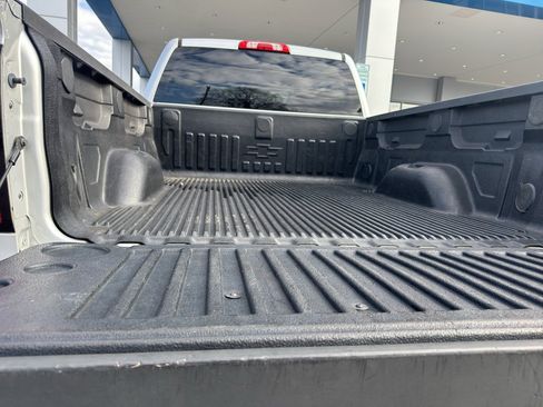 Used 2017 Chevrolet Silverado 1500 LT w/ All Star Edition image 7